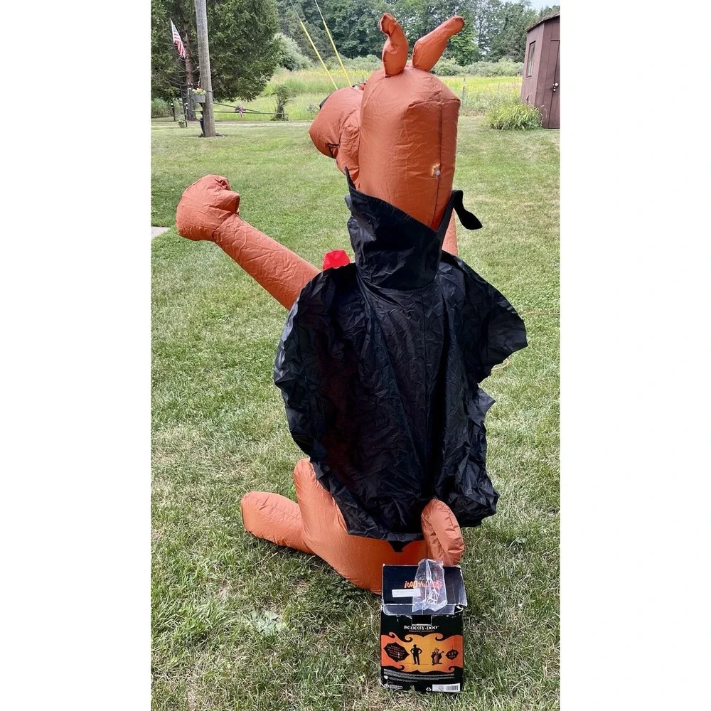 2018 Gemmy 5' T  Scooby Doo Vampire Halloween Giant Airblown Inflatable Lighted